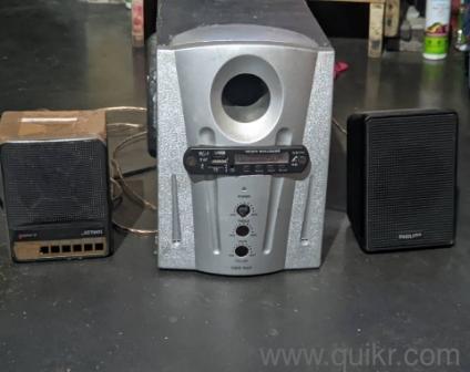  blutooth home theatre with 2 satellite spekaer and 4 inch subwoofer  ( working condition)