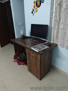 This is computer table