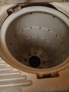 Semi Automatic washing Machine in best condition 