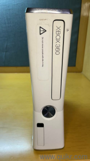Xbox 360 Kinect Special Edition (4GB) + 8 Popular Games