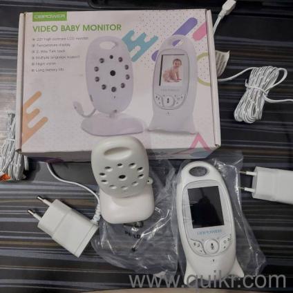 Wireless Video baby monitor with room temperature display and both side audio 