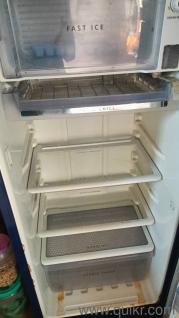 need urgent buyers whirlpool fridge good in condition 