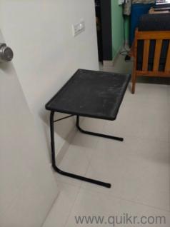 Laptop stand