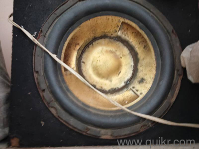 set of bass tube and amplifier 