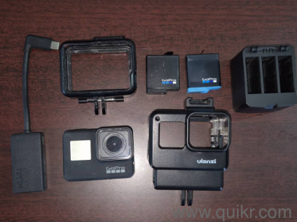 gopro hero 7 black with all accessories 