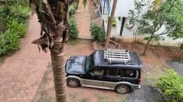 Mahindra Scorpio VLX 2WD Airbag BS III - 2012