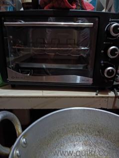 This is my oven toaster grill OTG with the capacity of 16 litres 