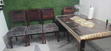 6 Seater Dining Table is for Sale