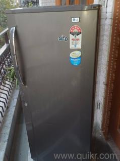 Refrigerator LG Brand (Gross volume 235 liter) (Storage volume 220 liter) in good condition and in good quality 