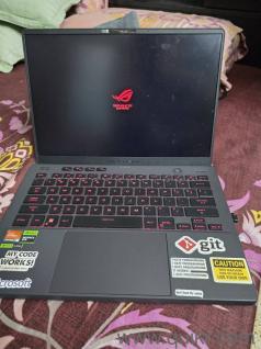 ASUS ROG Zephyrus G14(Ryzen 9/ RTX 4060/32GB/1TB SSD)