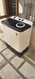 Samsung 6.5 kg semiautomatic 4 month old