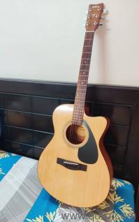 Yamaha Acoustic Guitar  FS100C (Natural, 39)