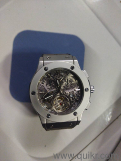 this is new hublot watch and watch is used only 12 days , no scratch, no damage 