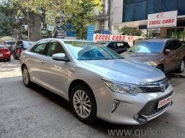 Toyota Camry Hybrid - 2016