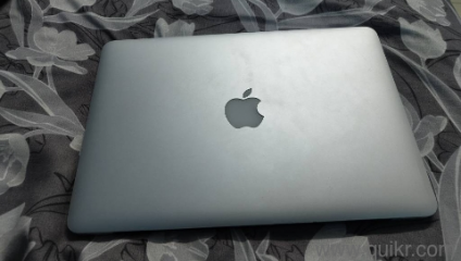 MacBook Pro 13".8 GB RAM 128GB SSD 2.8 GHz Core i5Battery cycle only 4 - almost new