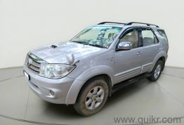 Toyota Fortuner 3.0 4x4 MT - 2011