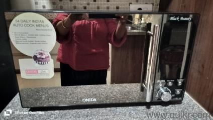 Excellent condition ONIDA Black Beauty 23L oven