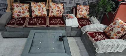 For Sale: 5-Seater Sofa Set with Center Table & Cushions