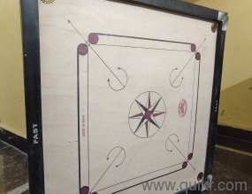 carrom board and chess board