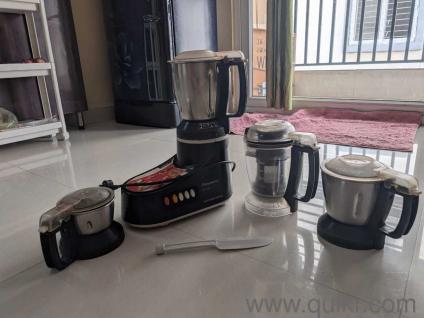 Panasonic mixer with 4 jars in good condition