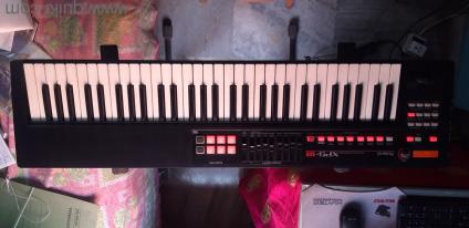I want to sell my roland xps 10 synthesizer very very good Condition original adapter & owner manual tones are ready to live Gig