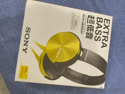  Sony headphones (black colour)