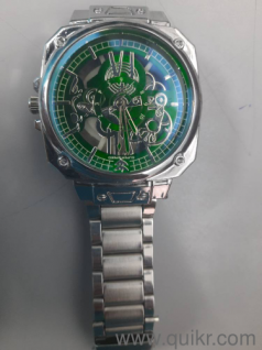 Stylish Metal Strap Analog Watch  Huge Display | 4 Months Old