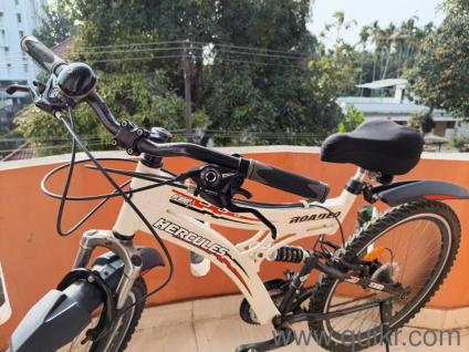 Hercules Unisex Roadeo A100 VX 26T 21 Speed Mountain Bike (White/Black)