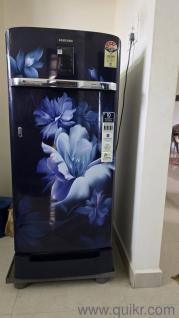 LIKE NEW Samsung 192L 4-Star Fridge