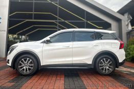 Used Mahindra XUV 700 2023 Model Images