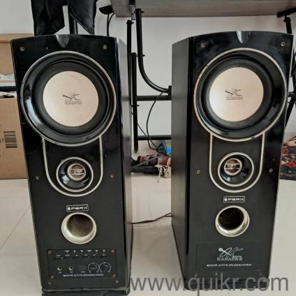 Sterio Speakers with inbuilt amplifier