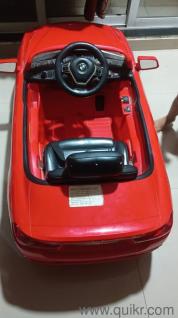 Remote control car available for Rs 8000