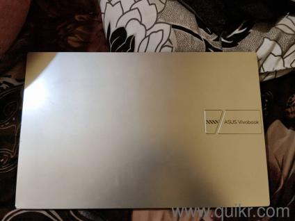 Asus i3 12th gen laptop hinge break and minor scratches one year old 