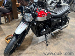 Yezdi Road King - 2023