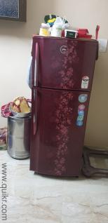 Godrej 230 lts double door fridge for sale at 8k