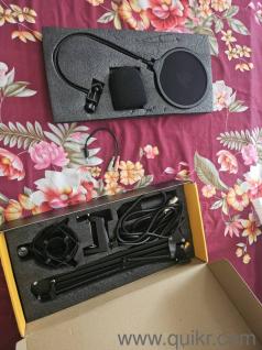 Maono AU-A03 Condenser Microphone Kit With Boom Arm Microphone Stand