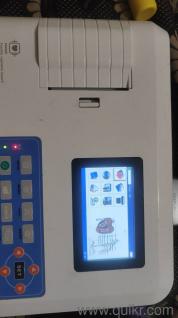 ecg machine 