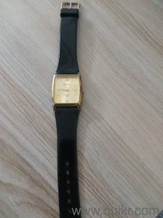 Sonata watch with golden dial 