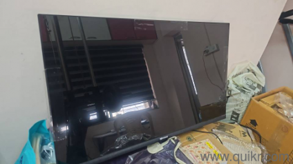 LED TV 32 inches HD ready not even used a week almost new condition