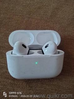 earbuds apple