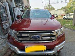 Ford Endeavour Titanium 2.2 4x2 AT - 2017