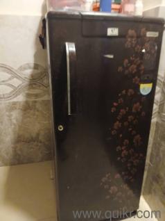 fridge in working condition. Ned to sail for shifting