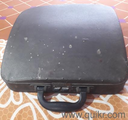 ANTIQUE TYPE WRITER MACHINE "SWISSA PICCOLA"