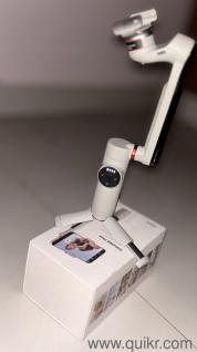 Insta 360Flow gimbal for smartphone