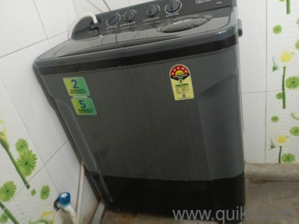 semi automatic washing machine in good condition 