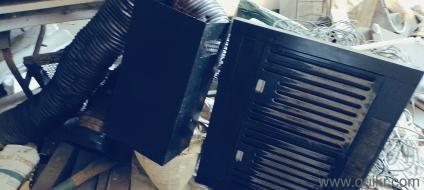 Kitchen chimney with Baffle Filter in good working condition. Powerful motor with suction power 1100m3/Hr. 