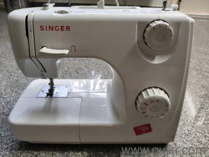 Singer Sewing Machine ( Fashion Maker Model - 8280)