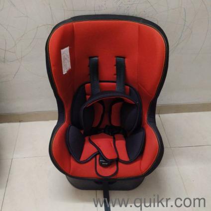 car seat available in good condition 