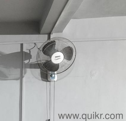 Good Condition USHA Wall Fan Available For Sale @900