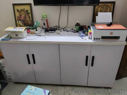 cabinet from Pitampura Saraswati Vihar - very genuine price heavy quality woodcorities also very heavy